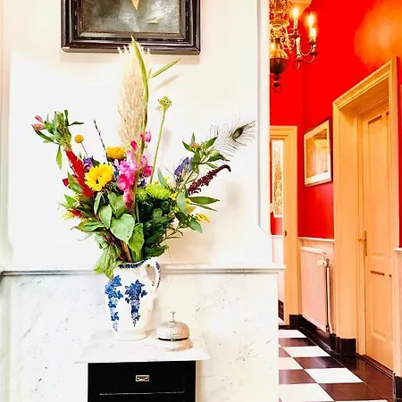 Oude Postkantoor Bed & Breakfast De Rijp