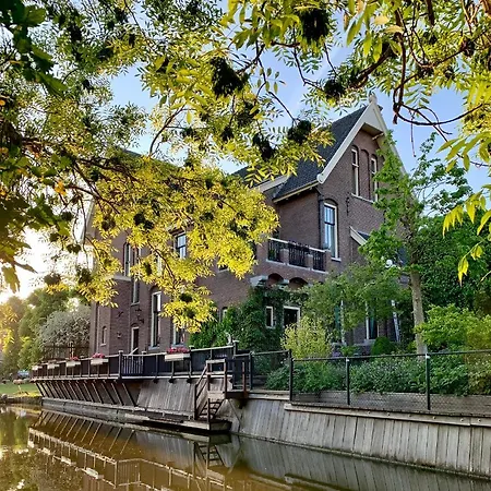 Oude Postkantoor 4* De Rijp