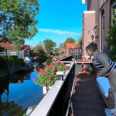 Oude Postkantoor Frühstückspension De Rijp