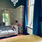 Bed & Breakfast Oude Postkantoor 4*