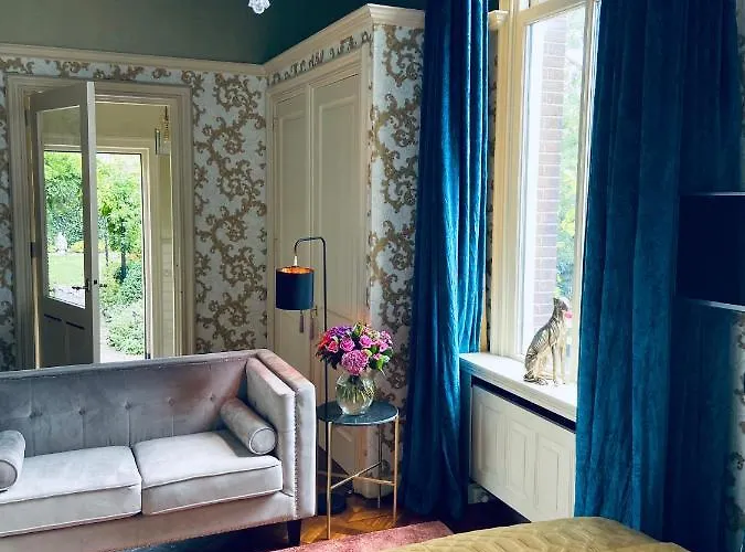 Bed and breakfast Oude Postkantoor 4*