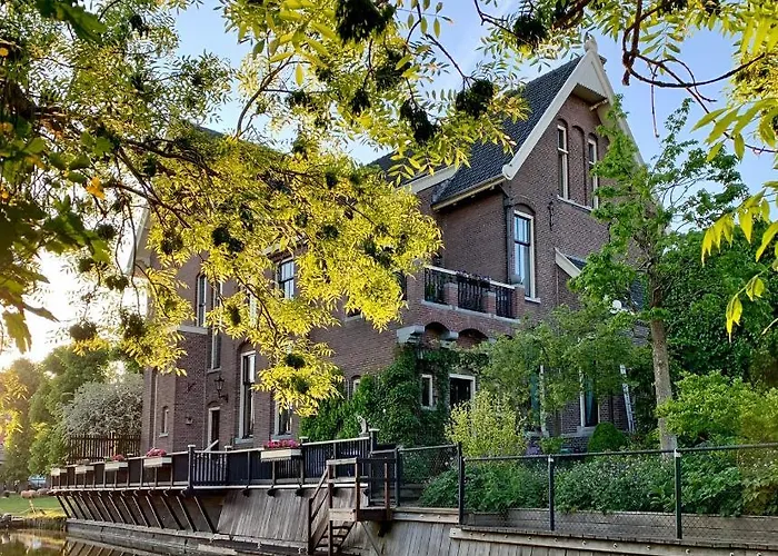 Oude Postkantoor 4* De Rijp